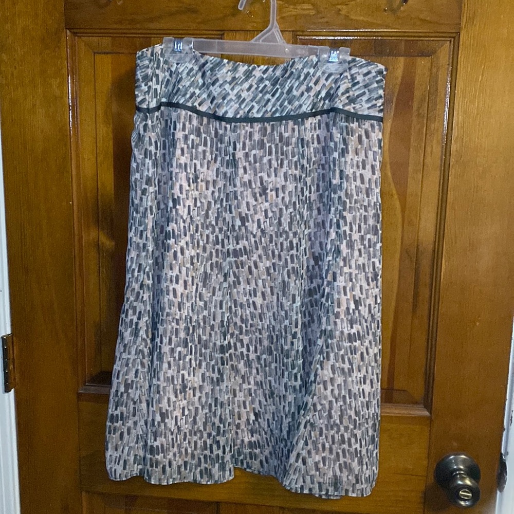 Axcess Women’s size 6 multi colored skirt